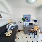 Villa Magica 7 Minutes Walk To Center With Pool And A/c
