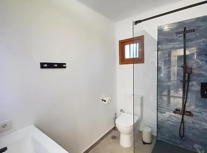 Magica 7 Minutes Walk To Center With Pool And A/c 普拉亚布兰卡