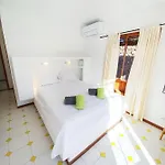 Villa Magica 7 Minutes Walk To Center With Pool And A/c *
