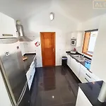 Magica 7 Minutes Walk To Center With Pool And A/c Villa