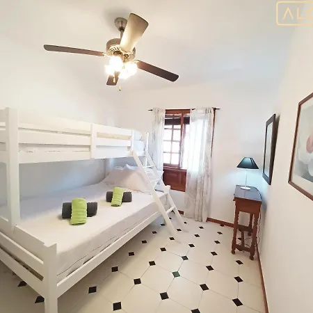 Magica 7 Minutes Walk To Center With Pool And A/c *