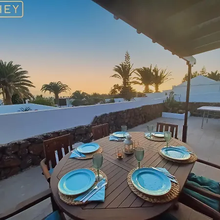 빌라 Magica 7 Minutes Walk To Center With Pool And A/c 플라야블랑카