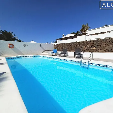빌라 Magica 7 Minutes Walk To Center With Pool And A/c