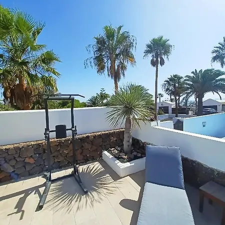 Magica 7 Minutes Walk To Center With Pool And A/c Villa Playa Blanca (Lanzarote)
