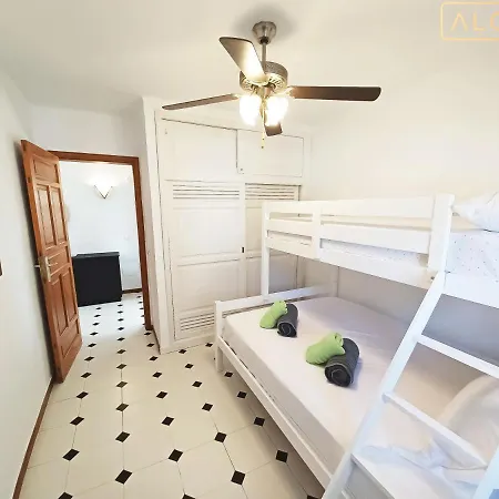 Magica 7 Minutes Walk To Center With Pool And A/c * 普拉亚布兰卡