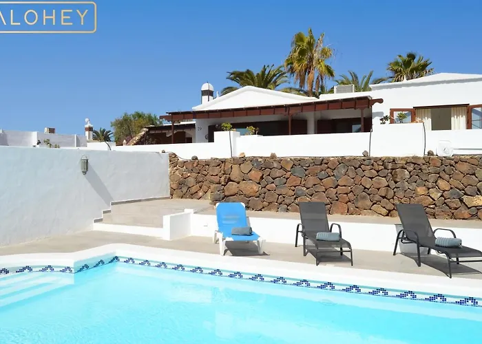 Magica 7 Minutes Walk To Center With Pool And A/c Villa Playa Blanca (Lanzarote)