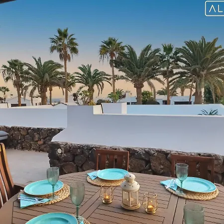 Magica 7 Minutes Walk To Center With Pool And A/c * Playa Blanca (Lanzarote)