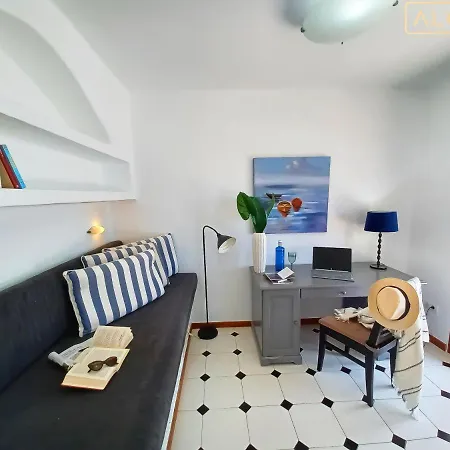 ヴィラ Magica 7 Minutes Walk To Center With Pool And A/c