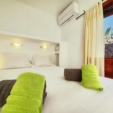 ヴィラ Magica 7 Minutes Walk To Center With Pool And A/c *
