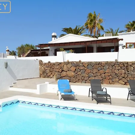 Magica 7 Minutes Walk To Center With Pool And A/c Willa Playa Blanca (Lanzarote)