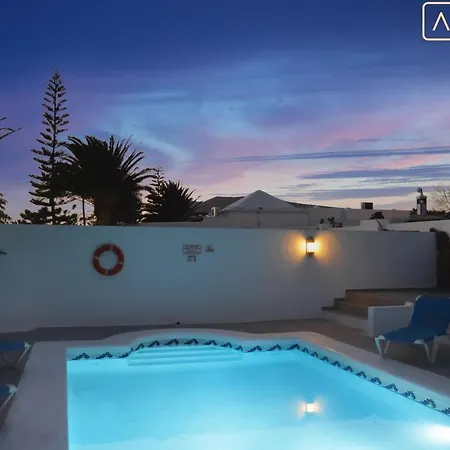 Magica 7 Minutes Walk To Center With Pool And A/c Playa Blanca (Lanzarote)