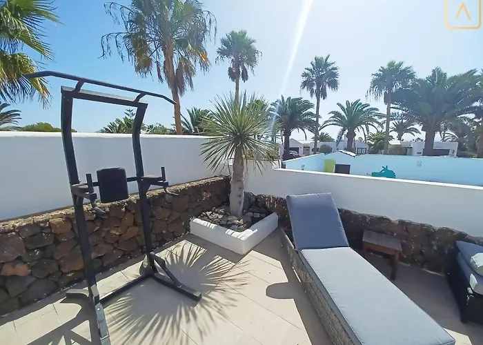 Magica 7 Minutes Walk To Center With Pool And A/c Playa Blanca