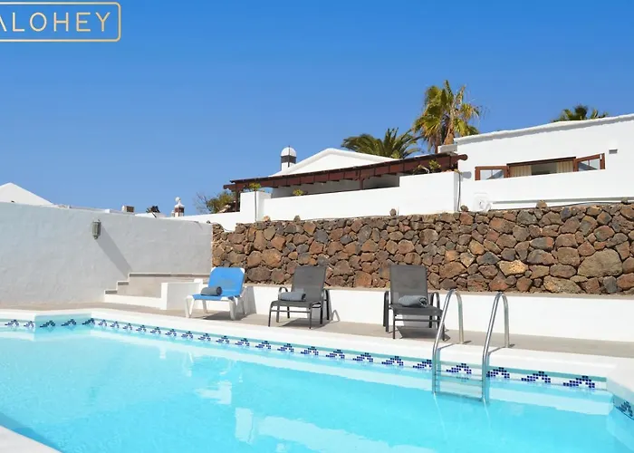 Magica 7 Minutes Walk To Center With Pool And A/c * Playa Blanca